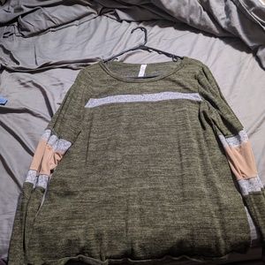 Boutique green L shirt